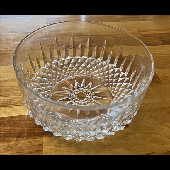 Vintage 1960s Made in France Arcoroc Glass  Serving Bowl Decorative Bowl 8” - Picture 1 of 5